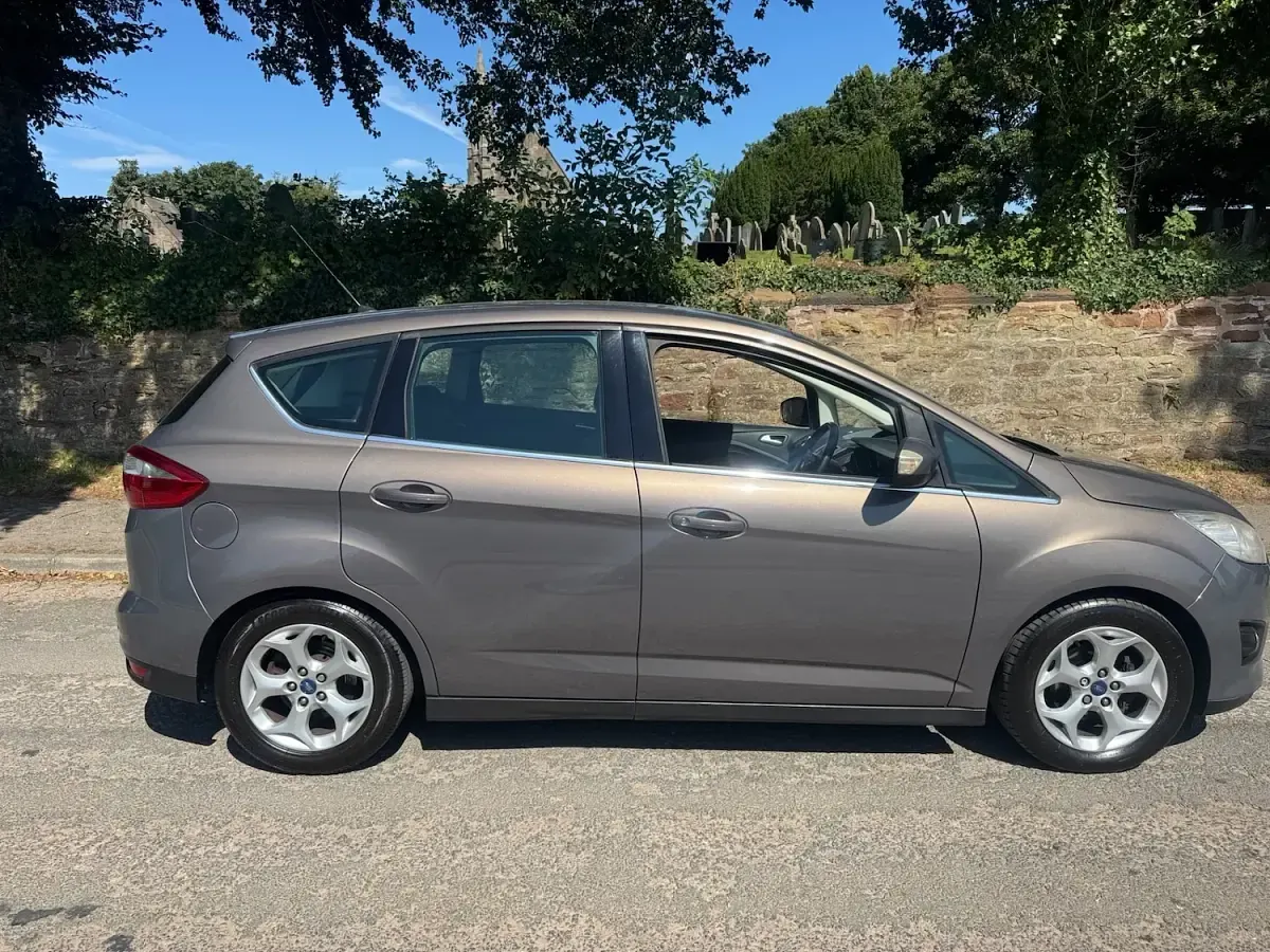 Used Ford C-MAX Zetec 2014 Brown MPV