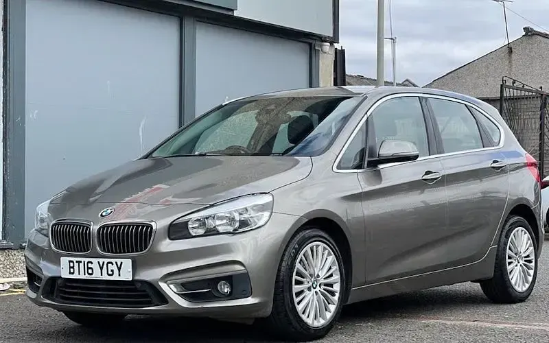 Used BMW 218 Luxury Line 150 HP (110 kW) 2015 Estate