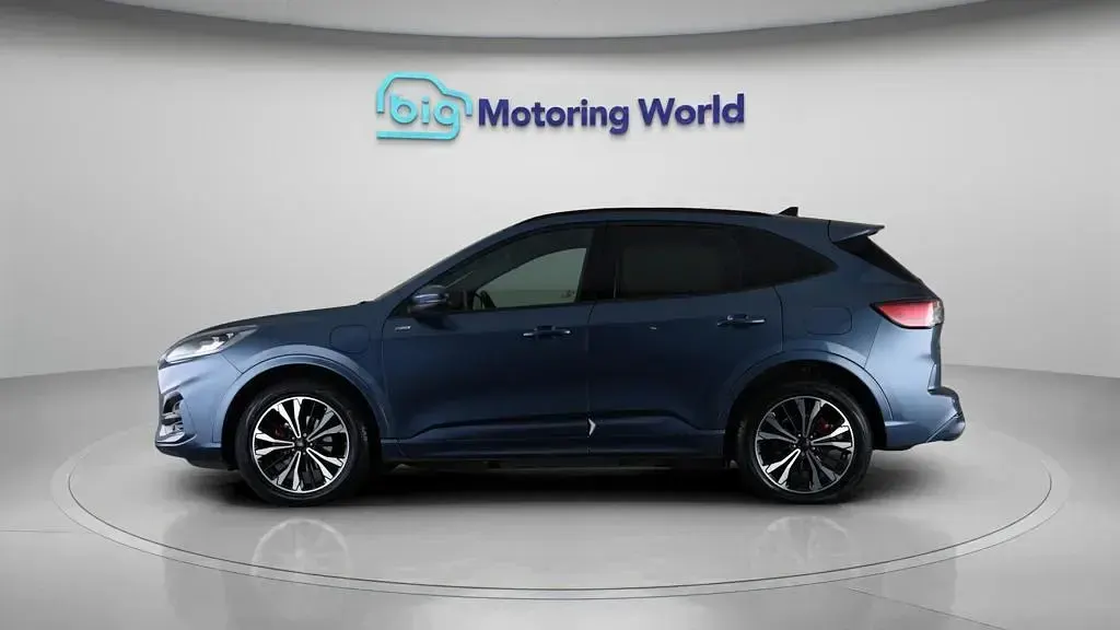 Used Ford Kuga ST-Line X 225 HP (165 kW) 2023 Blue SUV