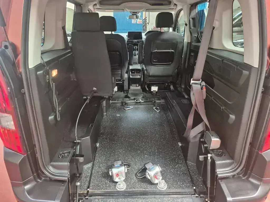 Second-hand Peugeot Rifter Allure 2019 Maro Monovolum