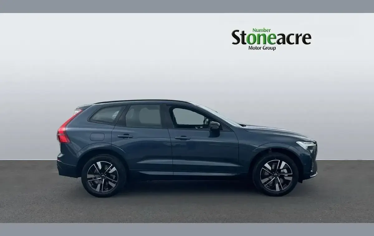 New Volvo XC60 Plus 250 HP (183 kW) 2026 Blue SUV