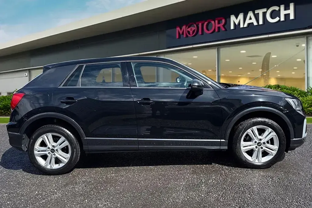 Usado Audi Q2 Sport 150 HP (110 kW) 2022 Preto SUV