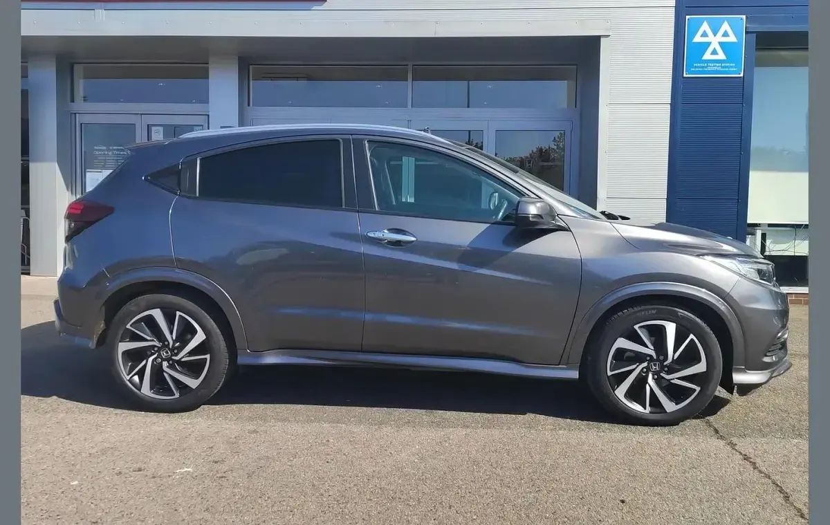 Used Honda HR-V EX 130 HP (95 kW) 2020 Modern steel metallic SUV