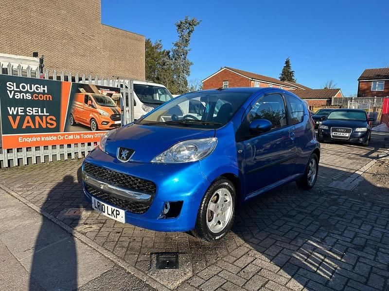 Second-hand Peugeot 107 68 CP (50 kW) 2010 Albastru Hatchback