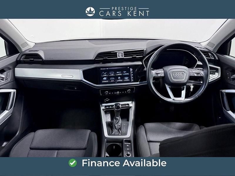 Begagnad Audi Q3 Sport 150 HK (110 kW) 2022 Svart SUV