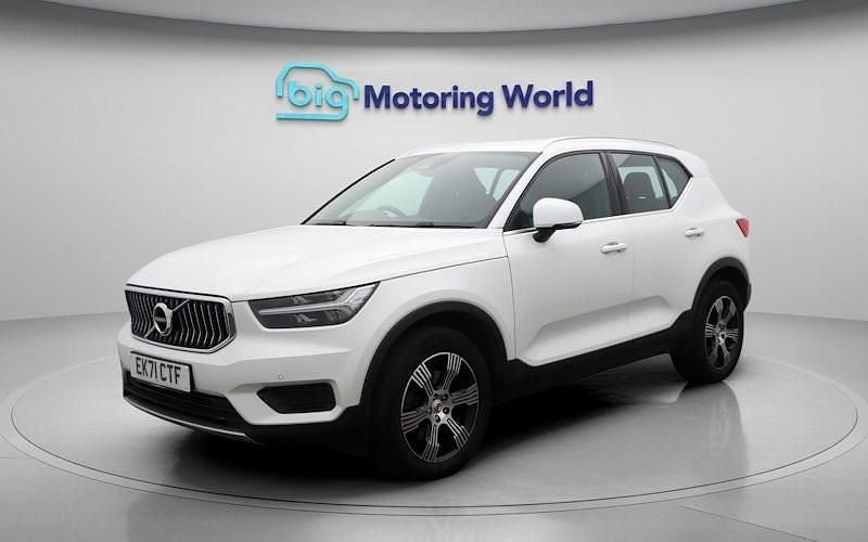 Used Volvo XC40 Inscription 197 HP (144 kW) 2021 White SUV