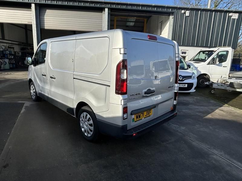 Used Renault Trafic Business 120 HP (88 kW) 2021 Silver