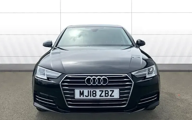 Begagnad Audi A4 Comfort 150 HK (110 kW) 2018 Svart Sedan