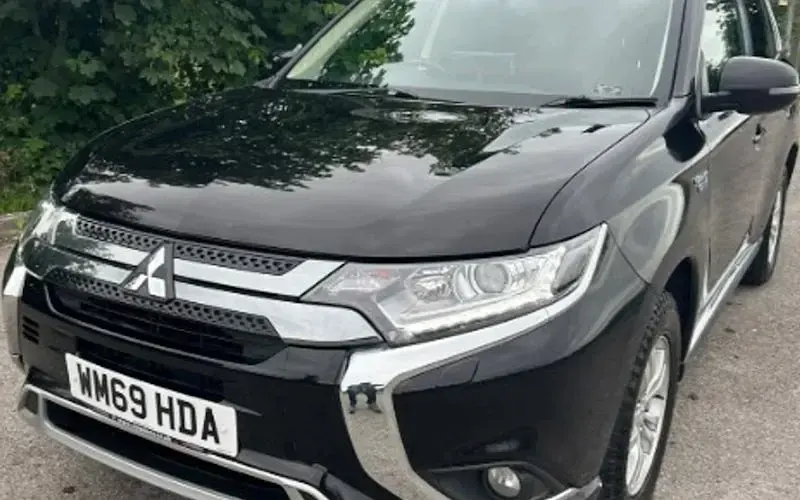 Used Mitsubishi Outlander P-HEV 224 HP (164 kW) 2020 Estate