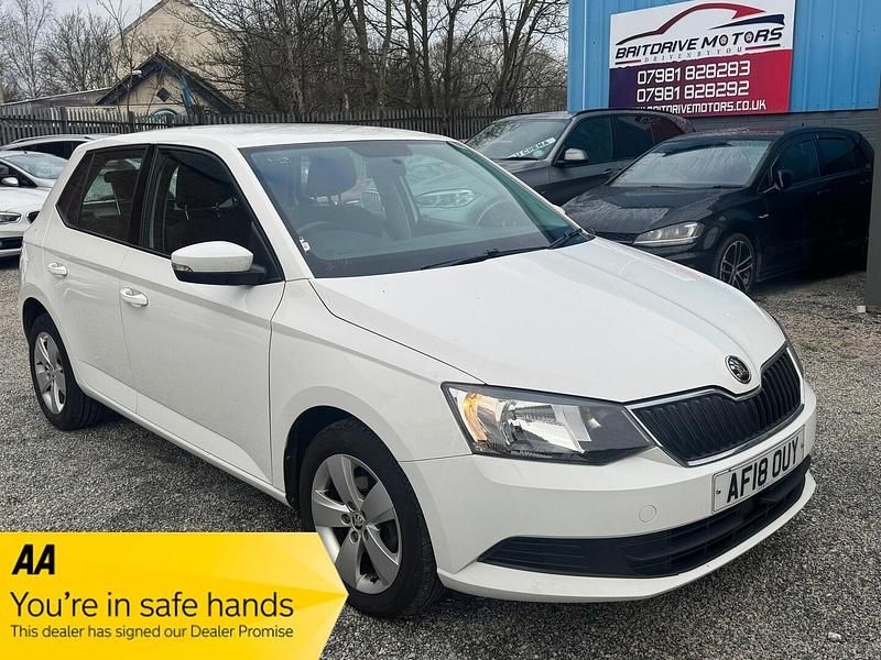 White Used 2018 Skoda Fabia SE Hatchback | £4,899 (Good price) - Image 1/4