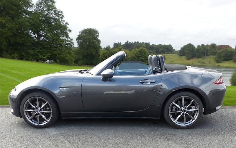Begagnad Mazda MX5 Inclusive 184 HK (135 kW) 2022 Cab
