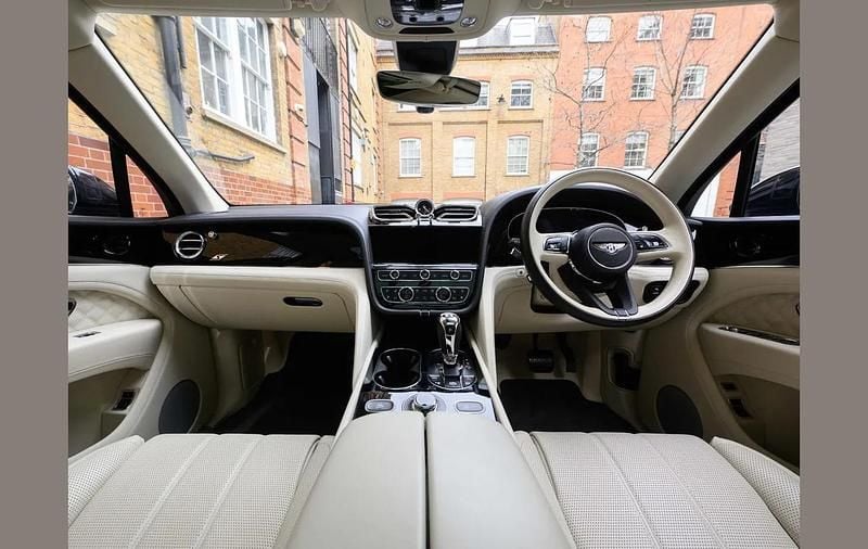 Used Bentley Bentayga 542 HP (398 kW) 2023 Onyx SUV