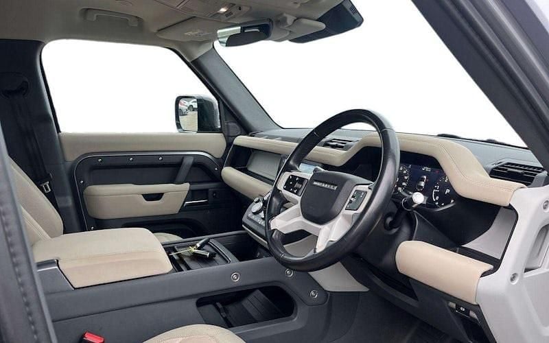 Used Land Rover Defender S 241 HP (177 kW) 2020 SUV