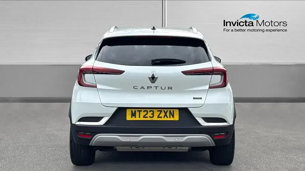 Usado Renault Captur Techno 160 HP (117 kW) 2023 Branco SUV
