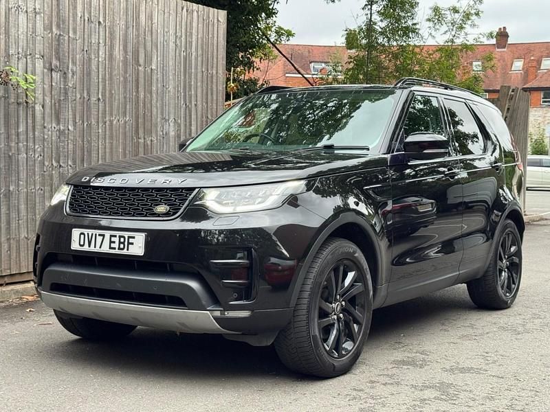 Black Used 2017 Land Rover Discovery 5 HSE SUV | £17,995 (Fair price) - Image 1/4