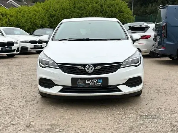 Used Vauxhall Astra Business Edition 2020 White Hatchback