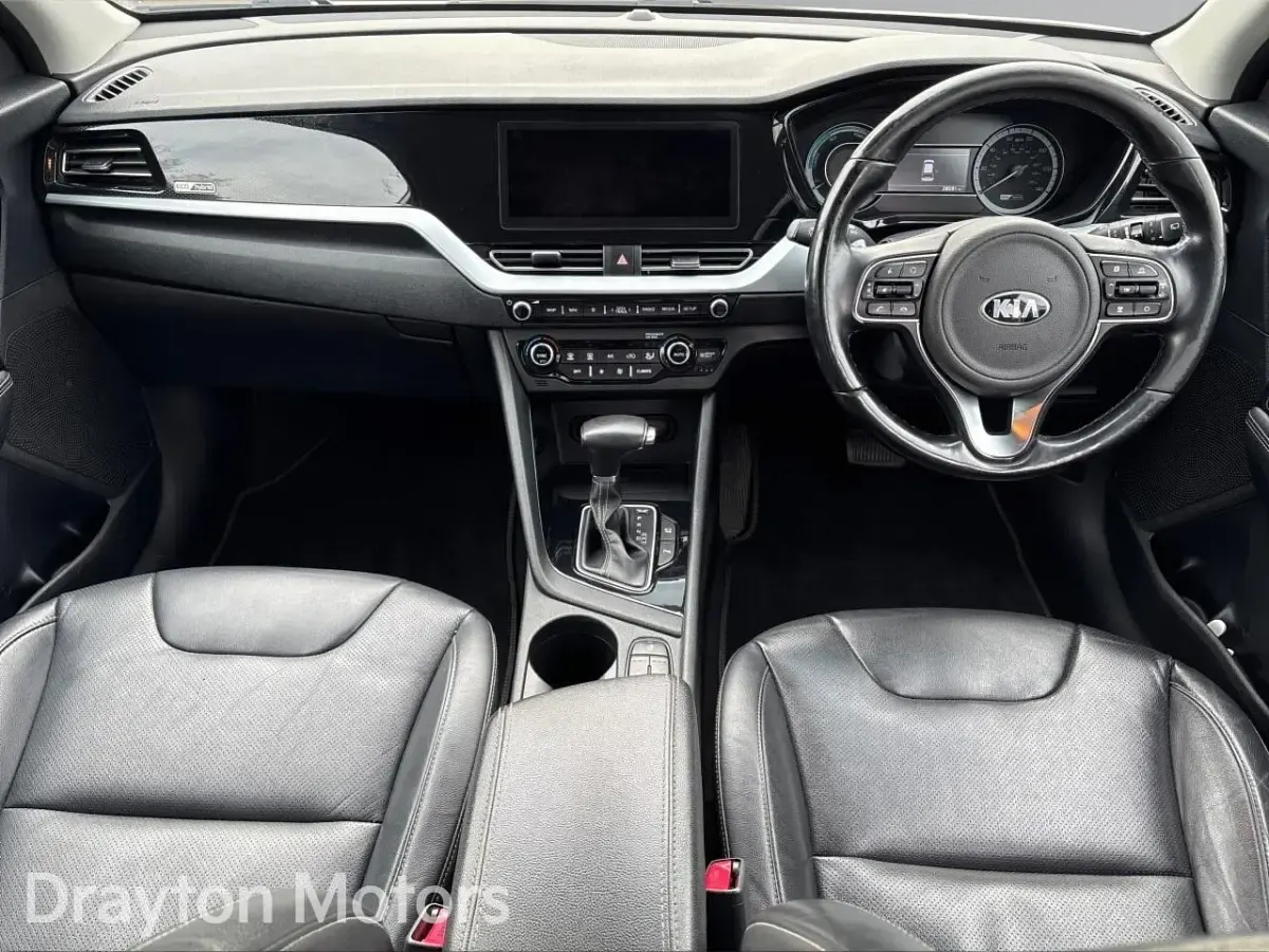 Used Kia Niro 141 HP (103 kW) 2020 White SUV