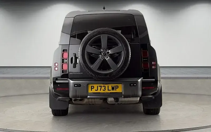 Used Land Rover Defender S 300 HP (220 kW) 2023 Carpathian grey SUV