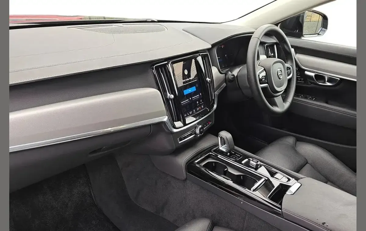 Used Volvo V90 Plus 345 HP (253 kW) 2024 Grey Estate