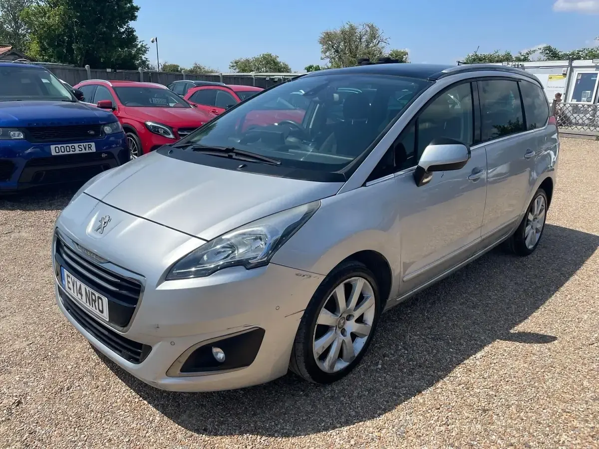 Used Peugeot 5008 Allure 115 HP (84 kW) 2014 Silver MPV