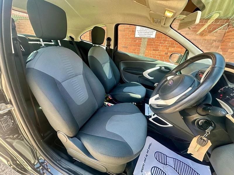 Used Ford Ka Zetec 69 HP (50 kW) 2013 Black Hatchback