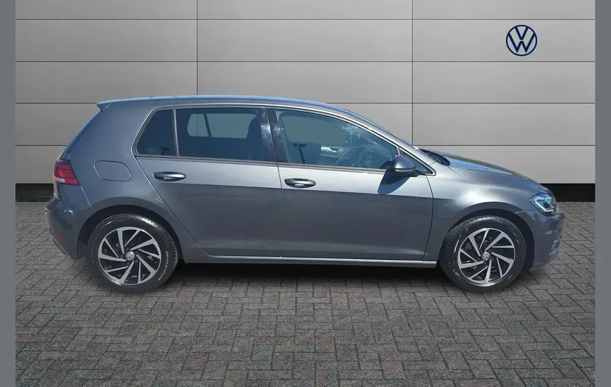 Used VW Golf VII Edition 115 HP (84 kW) 2019 Grey Hatchback