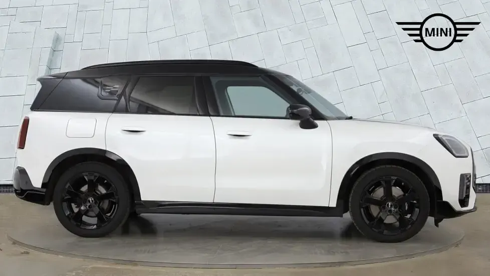 Used Mini Countryman 215 HP (158 kW) 2025 White SUV