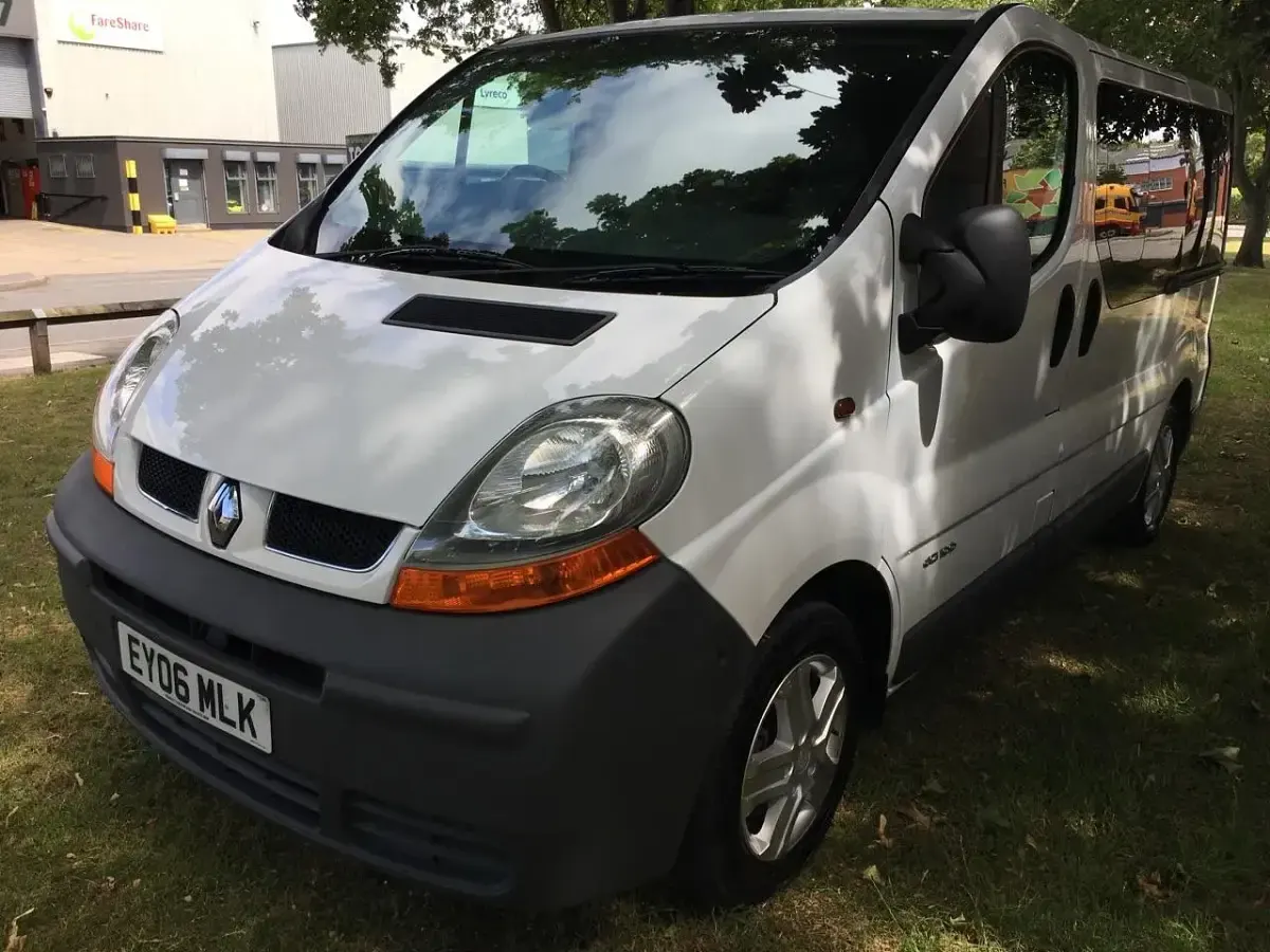 Used Renault Trafic 2006 White MPV