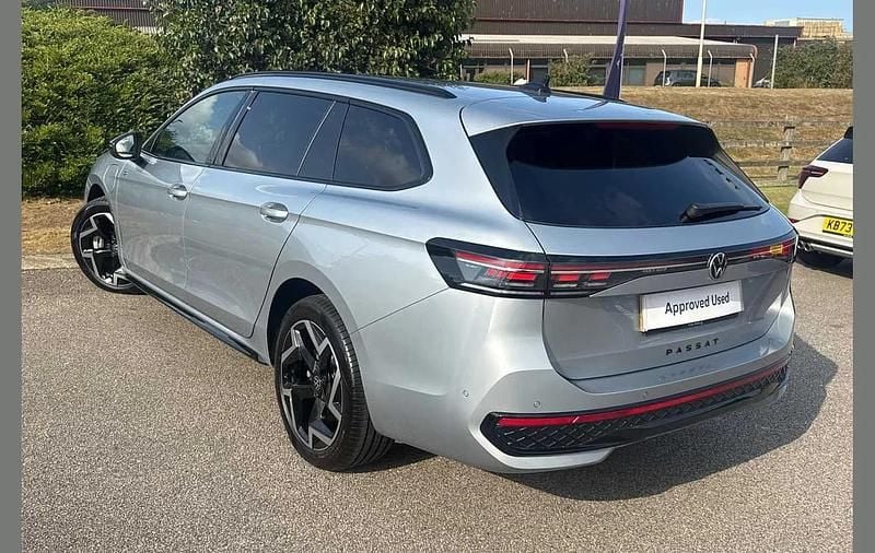 Used VW Passat R-line 204 HP (150 kW) 2025 Silver Estate