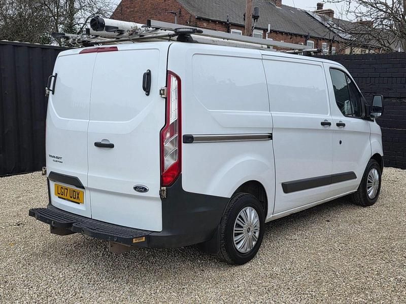 Begagnad Ford Transit Custom 105 HK (77 kW) 2017 Vit Van