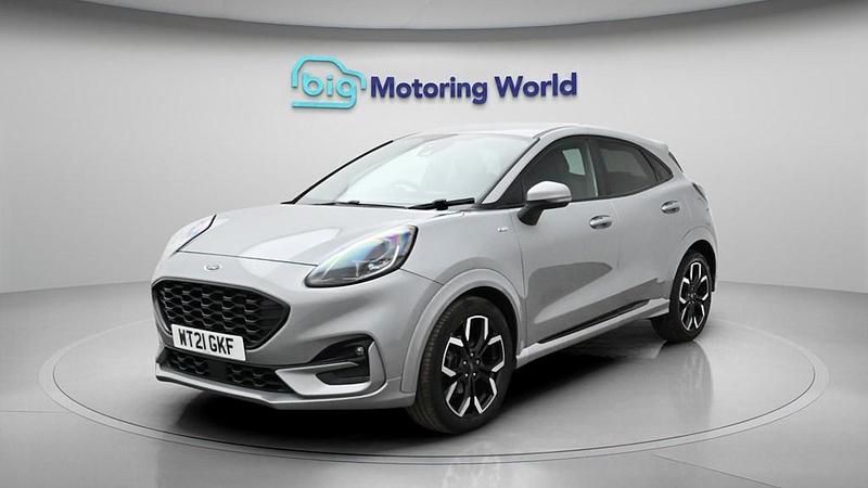 Usado Ford Puma ST-Line X 155 HP (114 kW) 2021 Prateado SUV