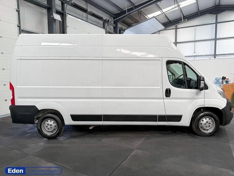 Used Citroën Relay 140 HP (102 kW) 2023 White Van