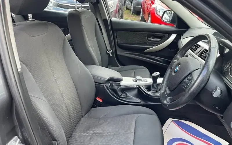 Used BMW 318 Performance 136 HP (100 kW) 2018 Grey Estate