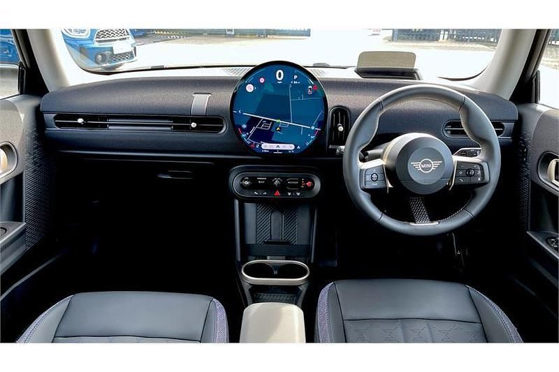 Used Mini Cooper Classic 204 HP (150 kW) 2024 Melting silver iii Hatchback