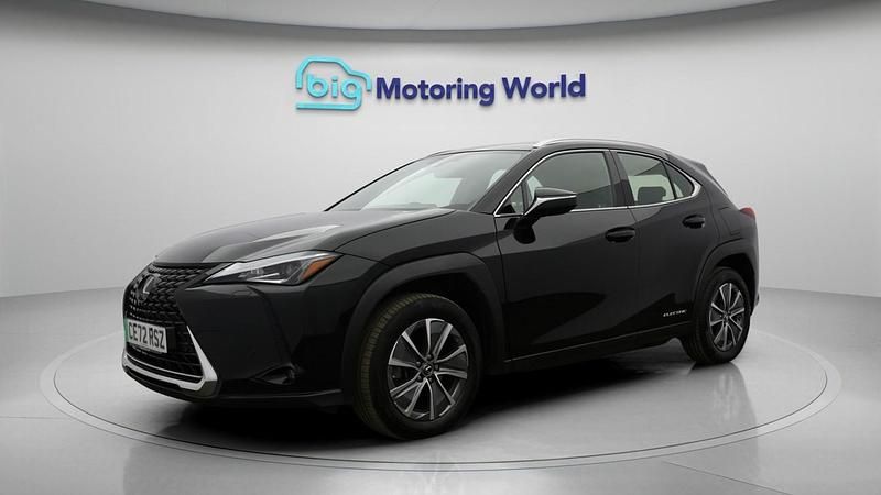 Used Lexus UX 300e 147 kW (201 HP) 2023 Black SUV