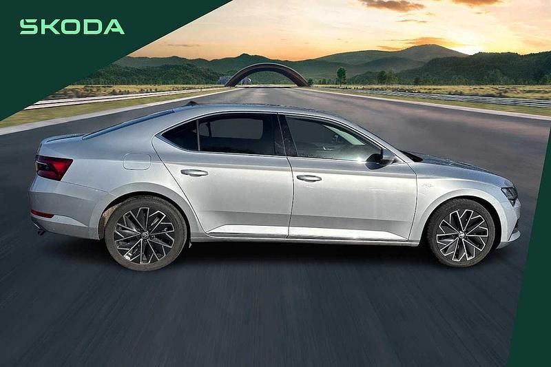 Used Skoda Superb LAURIN & KLEMENT 196 HP (144 kW) 2024 Silver Hatchback