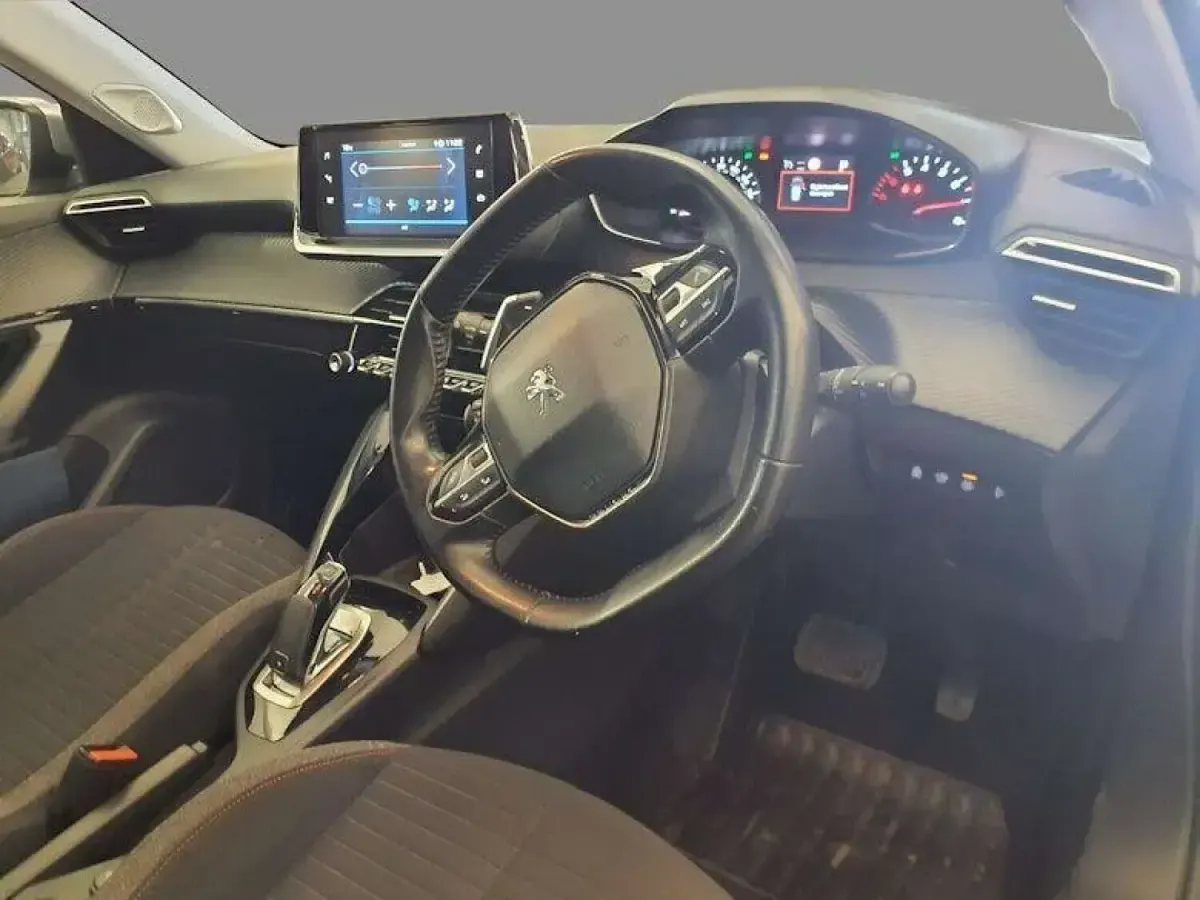 Used Peugeot 2008 Active 130 HP (95 kW) 2020 Grey SUV