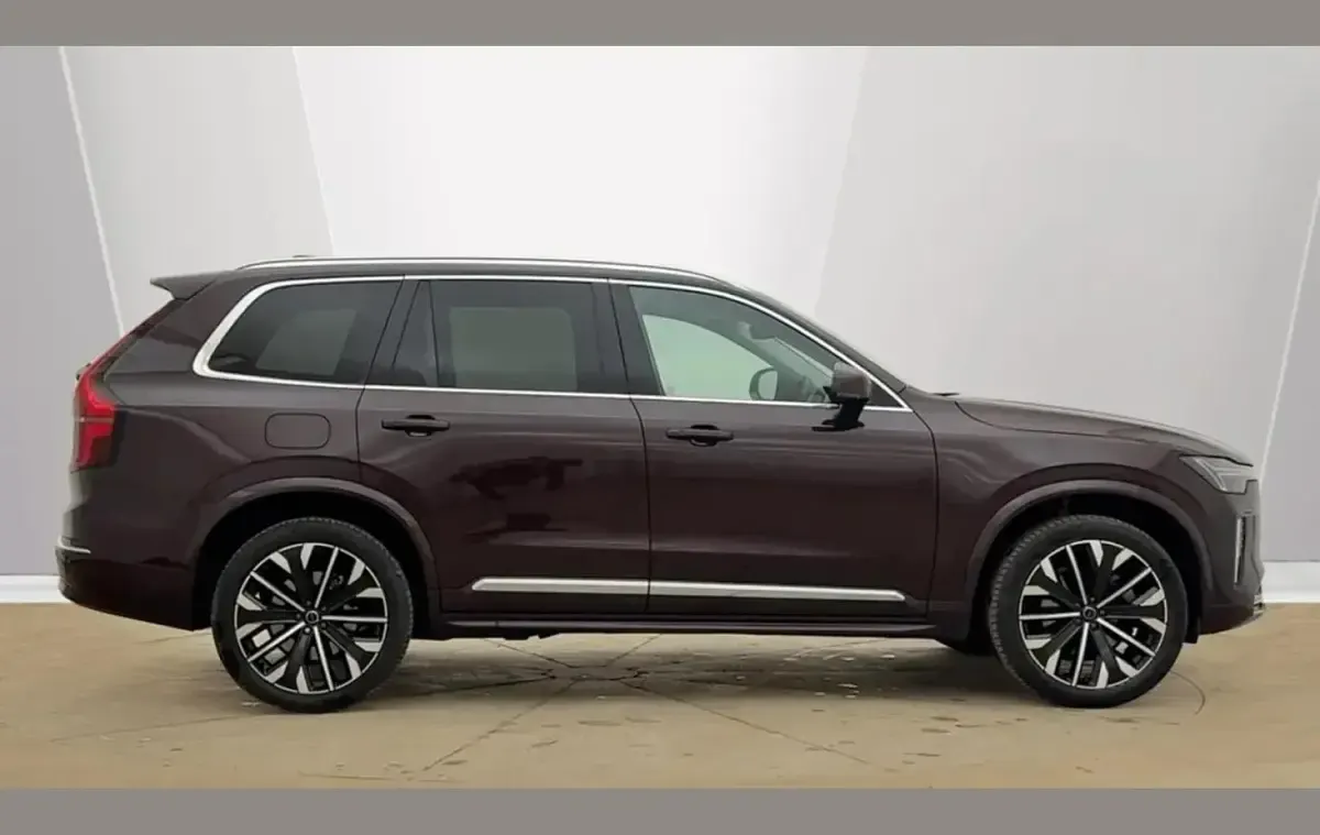 Used Volvo XC90 Core 455 HP (334 kW) 2025 Red SUV