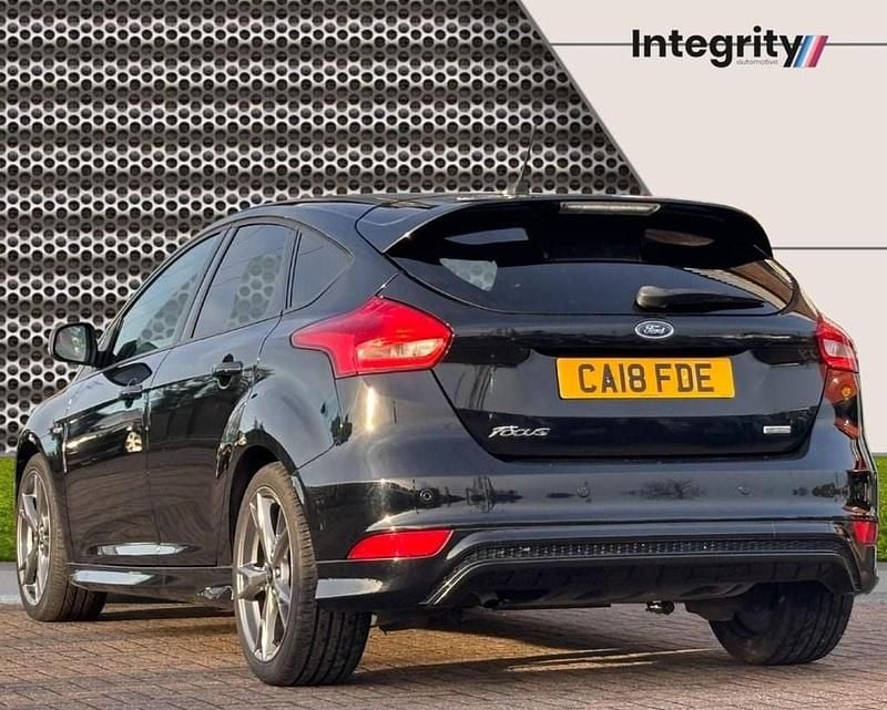 Used Ford Focus ST-Line X 140 HP (102 kW) 2018 Black Hatchback