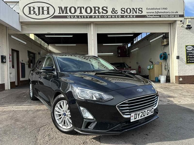 Black Used 2020 Ford Focus Titanium Hatchback | £8,988 (Fair price) - Image 1/4