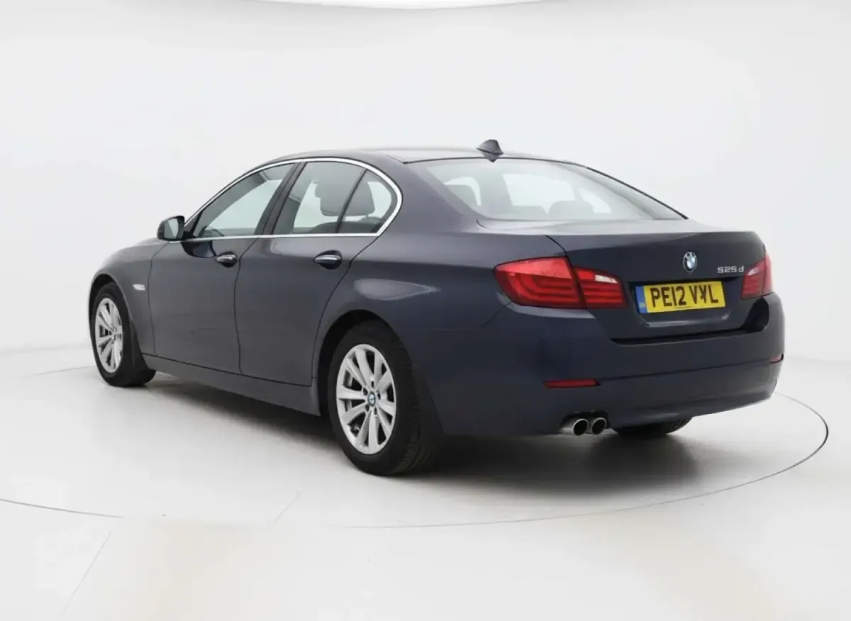 Usado BMW 525 2012 Azul Berlina
