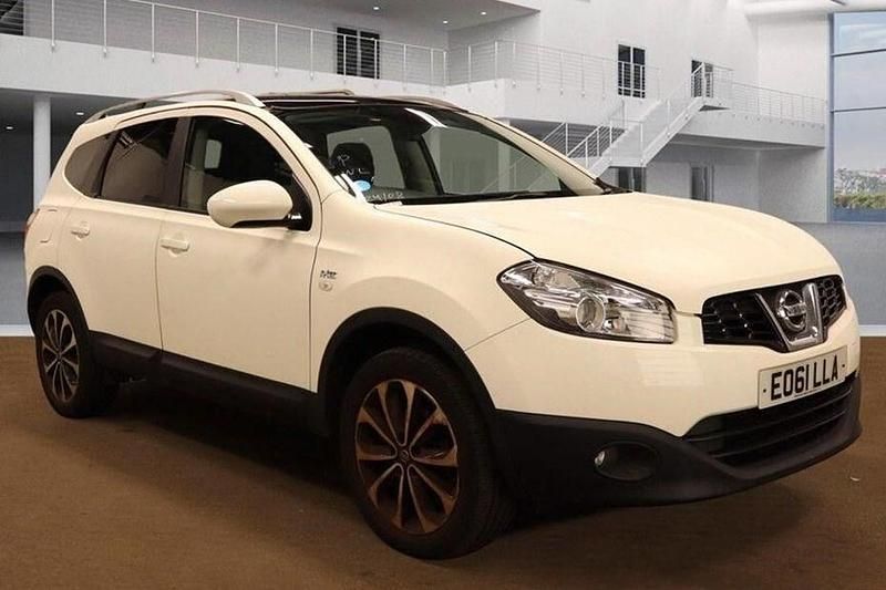 White Used 2011 Nissan Qashqai +2 N-TEC SUV | £5,295 (A bit pricey) - Image 1/1