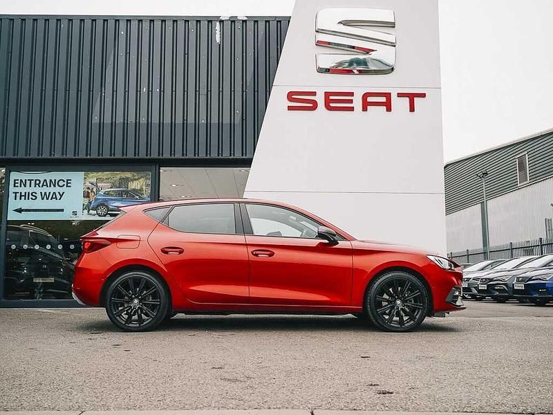 Used Seat Leon FR Sport 2021 Red Hatchback