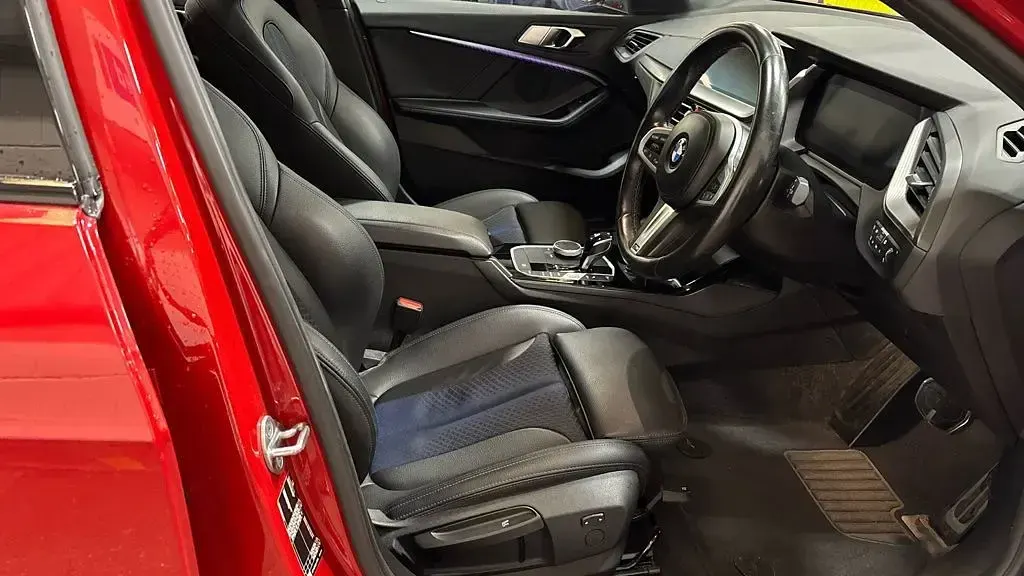 Used BMW 118 M Sport 136 HP (100 kW) 2021 Red Hatchback