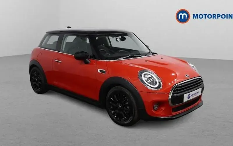 Begagnad Mini Cooper Classic 136 HK (100 kW) 2021 Halvkombi
