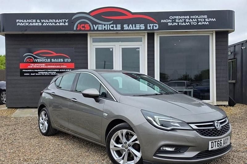 Used Vauxhall Astra SRi 136 HP (100 kW) 2016 Grey Hatchback