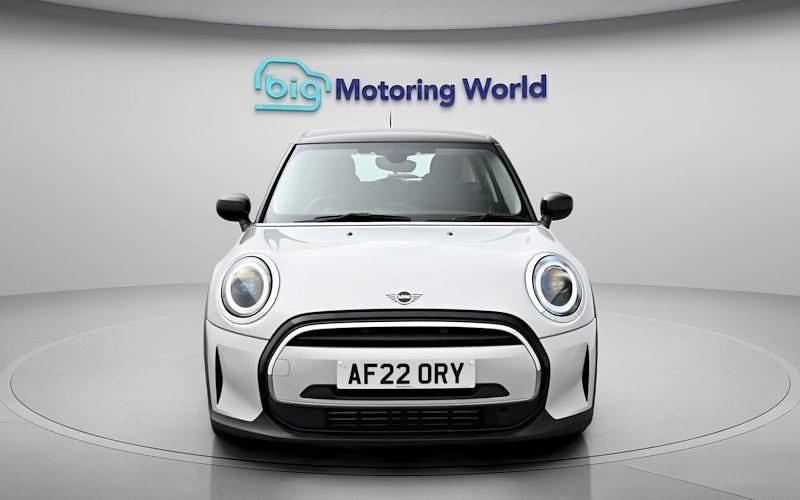 Used Mini Cooper Classic 136 HP (100 kW) 2022 Silver Hatchback