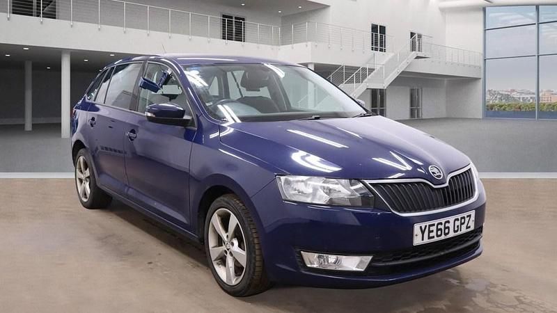 Used Skoda Rapid SE 90 HP (66 kW) 2016 Blue Hatchback