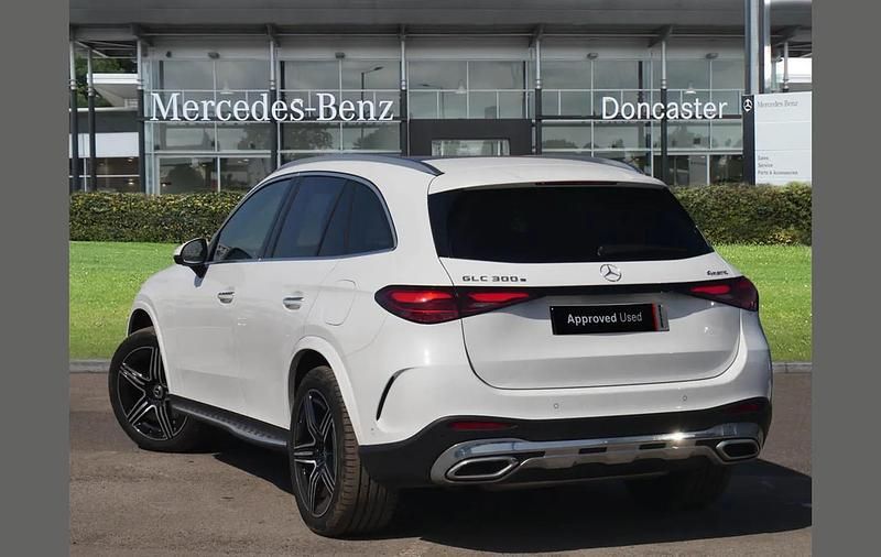 Used Mercedes GLC300e AMG Line Premium 308 HP (226 kW) 2025 White SUV