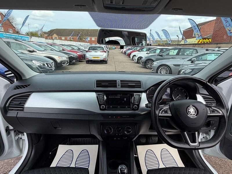 Used Skoda Fabia 110 HP (80 kW) 2018 White Hatchback